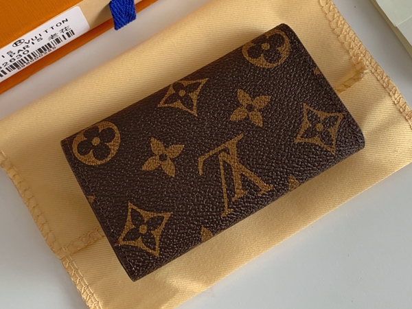 LVコピーウォレット背面デザイン